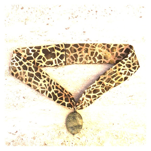 Fashion Jewelry Jewelry - Gel Bead Cooling Choker Stone Pendant Necklace 22"